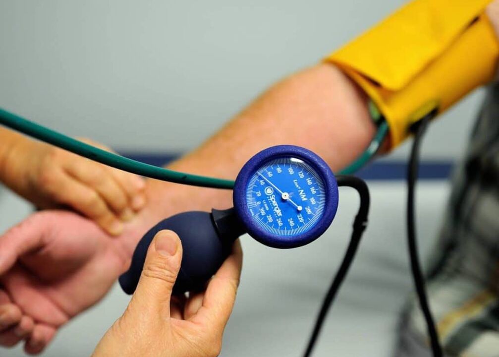If you have hypertension, you should measure your blood pressure correctly and regularly. 